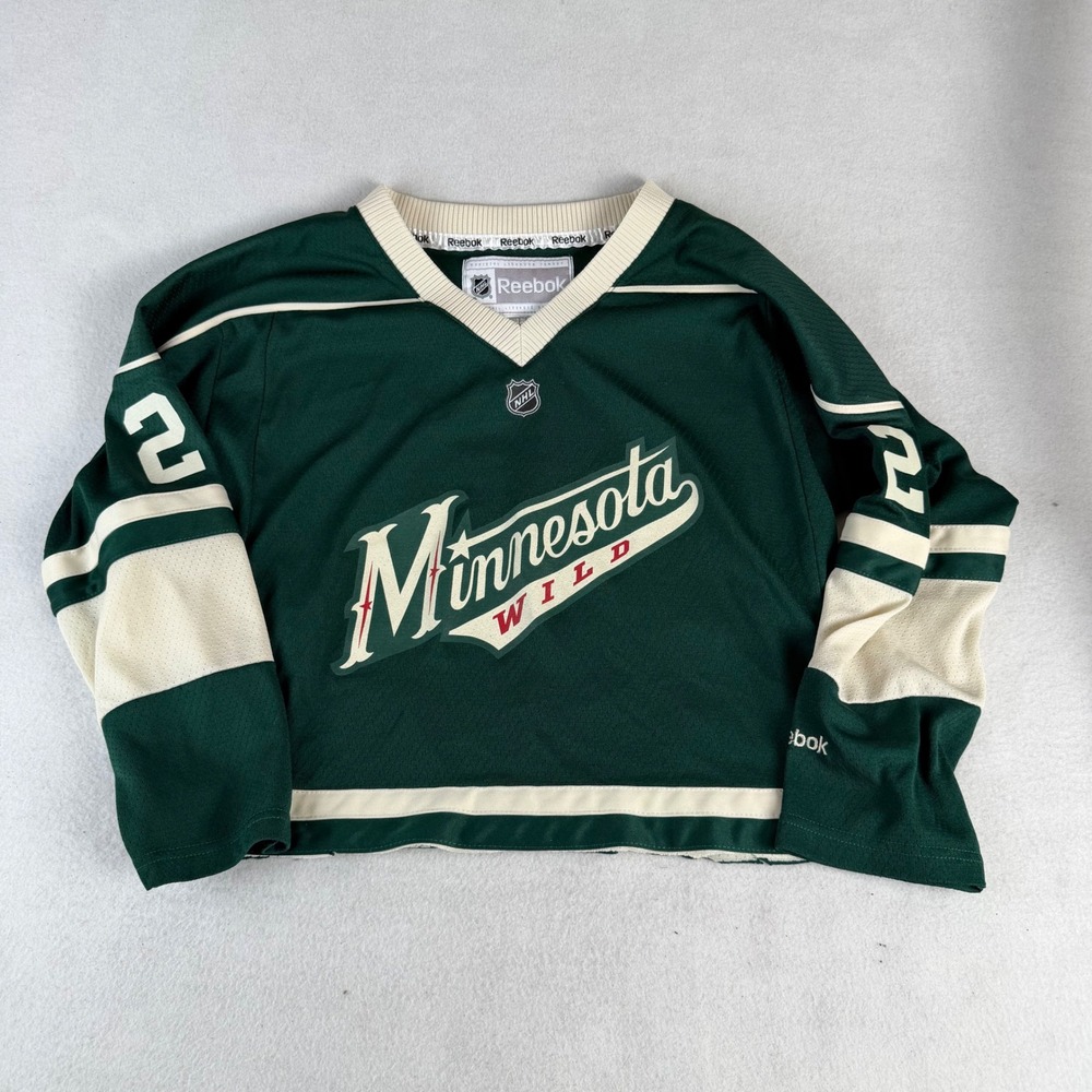 Reebok Minnesota Wild Niederreiter 22 Cropped Hockey Jersey Green Women M L